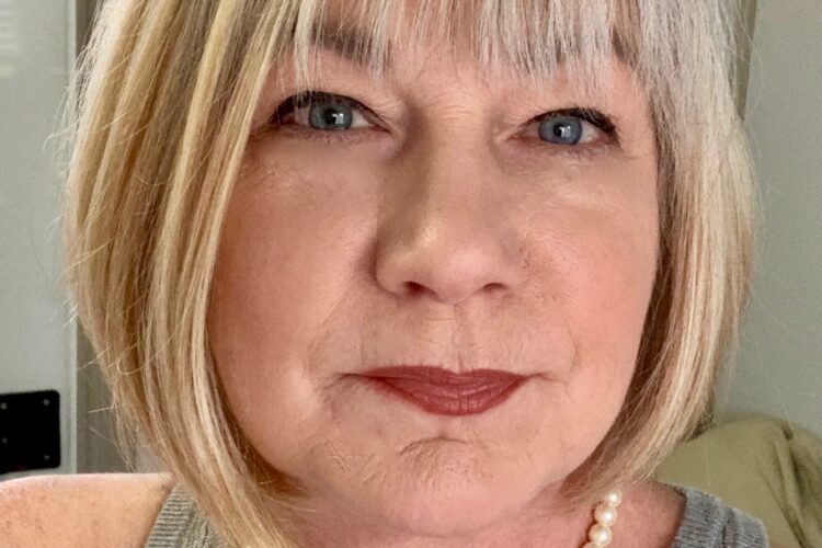 Christina Collins Headshot